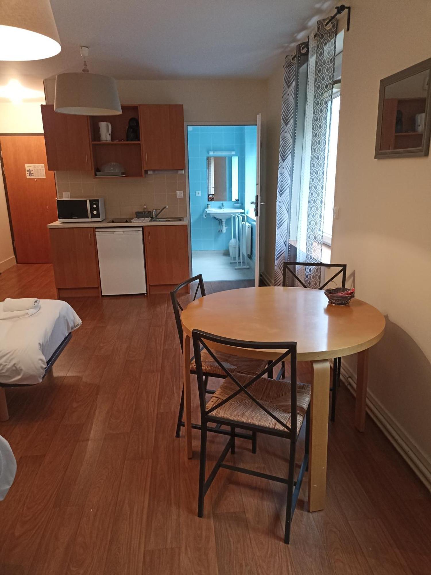 Residence La Providence Zenao Lisieux Zewnętrze zdjęcie