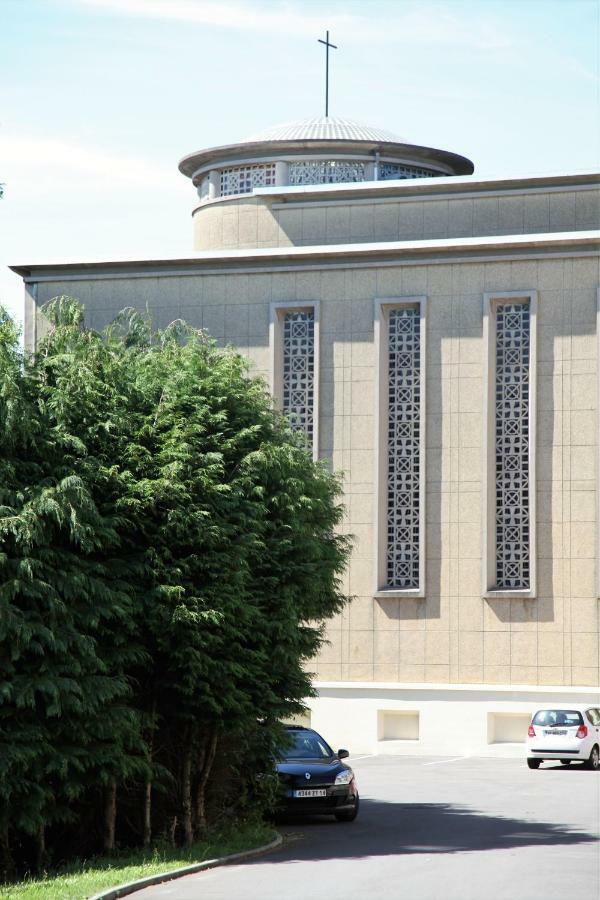 Residence La Providence Zenao Lisieux Zewnętrze zdjęcie